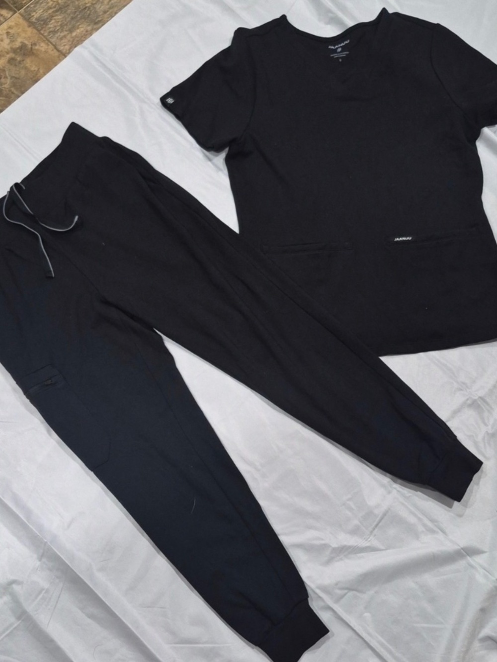 Jaanuu Women Black Scrub Set S/XSP